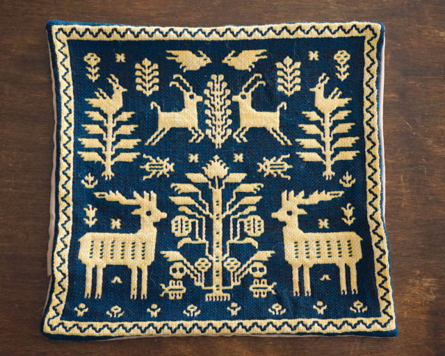 クッションカバー｜アリチア・コハノフスカ