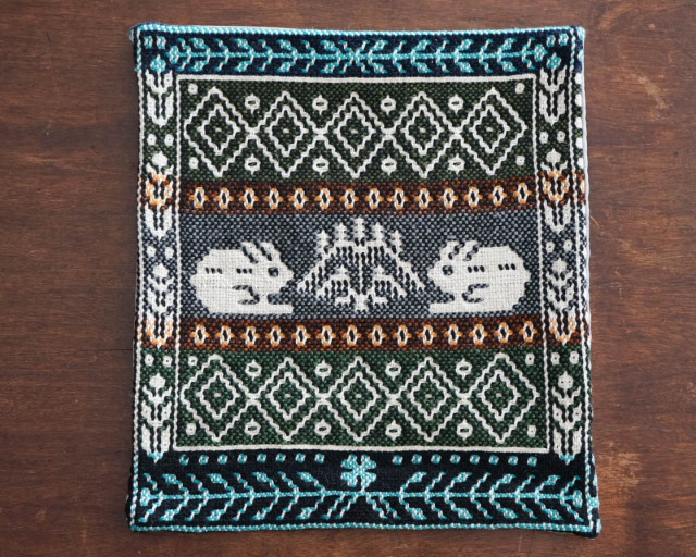 クッションカバー｜ルチナ・ケンジェルスカ