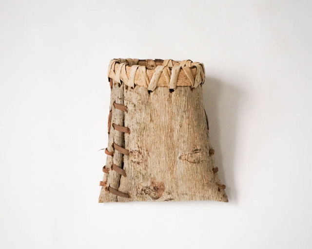 秋田 クルミ 壁掛けかご (小)