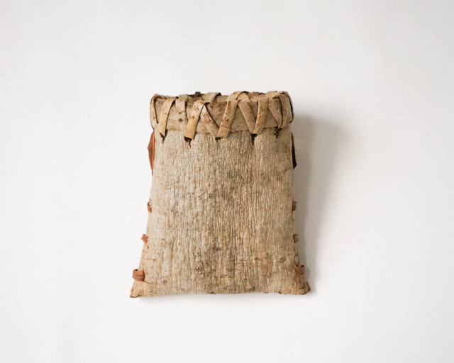 秋田 クルミ 壁掛けかご (小)