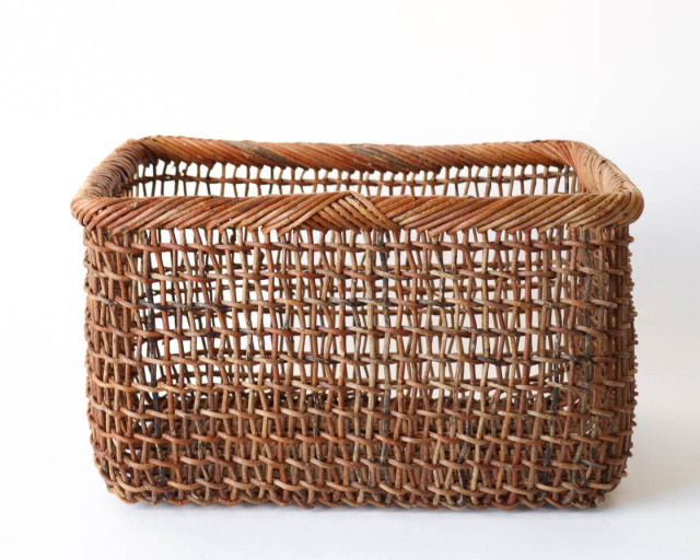 希少天然あけび細工四角形バスケット(青森県産) 希少天然あけび細工四角形バスケット(青森県産) 希少天然あけび細工