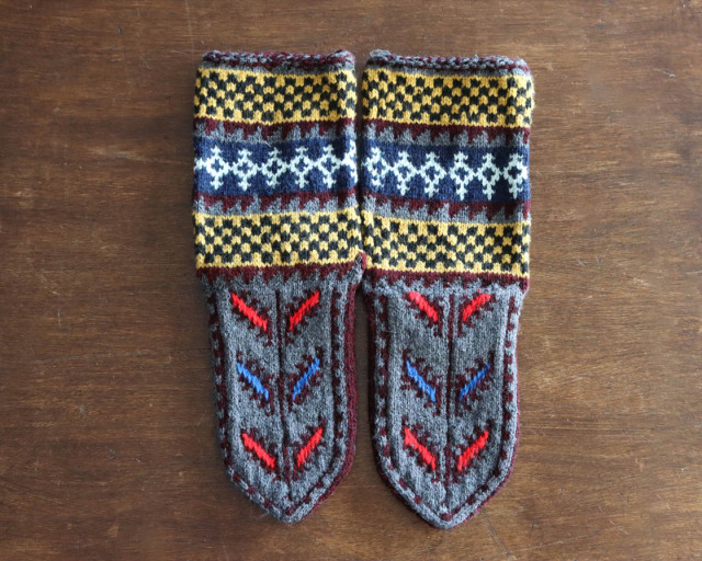 イラン 手編み靴下｜伝統柄