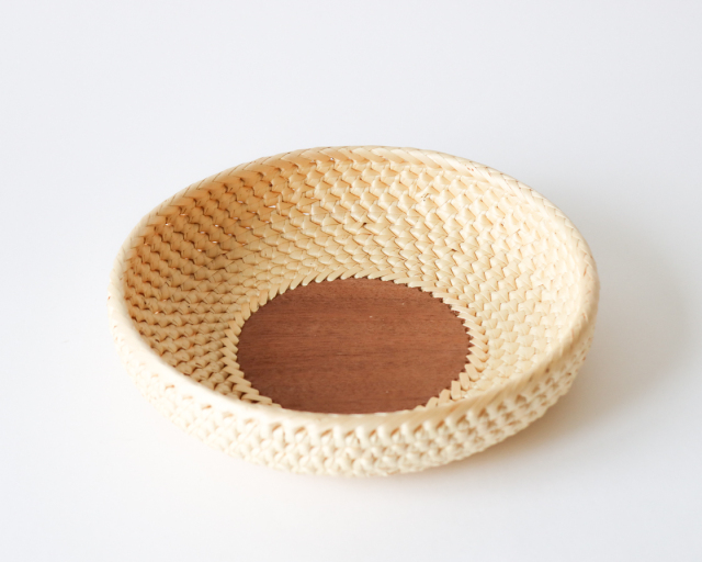 ラトビア 結び編み ボウル (21cm 木底)