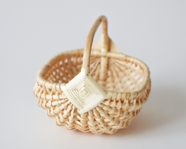 ラトビア ミニバスケット (10cm スクエア)