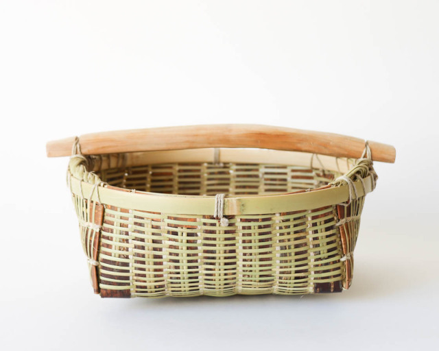 宮城 篠竹と桜のかご (丸-浅-中)