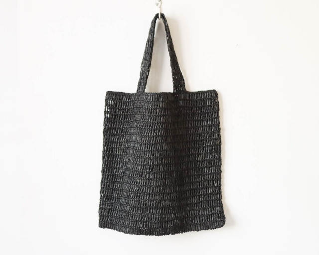 マダガスカル AMPIANA tote bag (black)