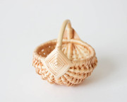 ラトビアのかご｜バルト三国のかご｜世界のかご カゴアミドリ