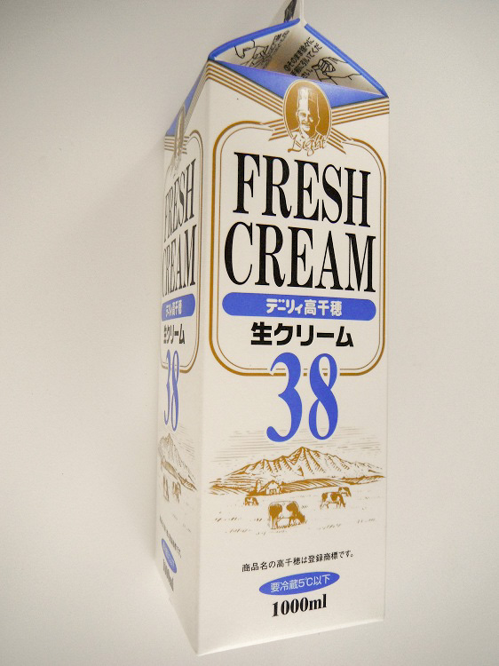 デーリィ高千穂生クリーム38（1000ml）【1.1kg】