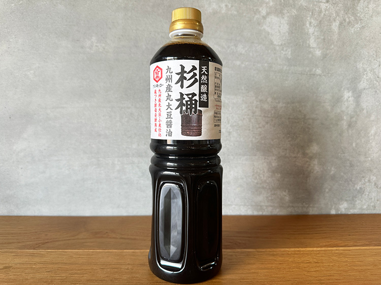 九州産丸大豆と小麦使用 天然醸造 杉桶 丸大豆醤油 1L【1.1kg】