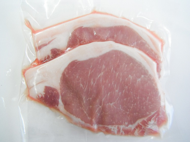 鹿児島やごろう豚のロース厚切(100ｇ×2枚入)【0.3kg】