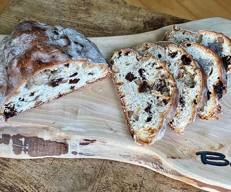 九州産小麦のかごしまんま シュトーレン【0.3kg】