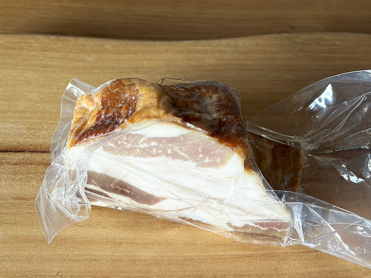 九州産　無塩せきベーコンブロック 150～180g【0.2kg】