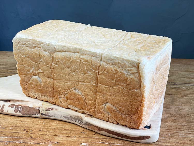 九州産小麦のかごしまんま食パン1本(2斤分・切目無し)【0.9kg】