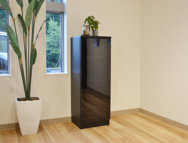 セミオーダー本棚 BOOKER［ブッカー］ポリカ扉・ロータイプ 幅30～40cm