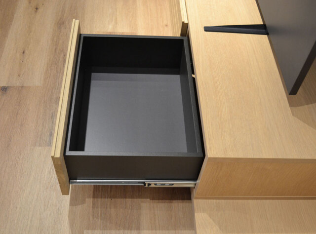 Nomo（ノーモ） 伸縮テレビボード 幅180～307cm