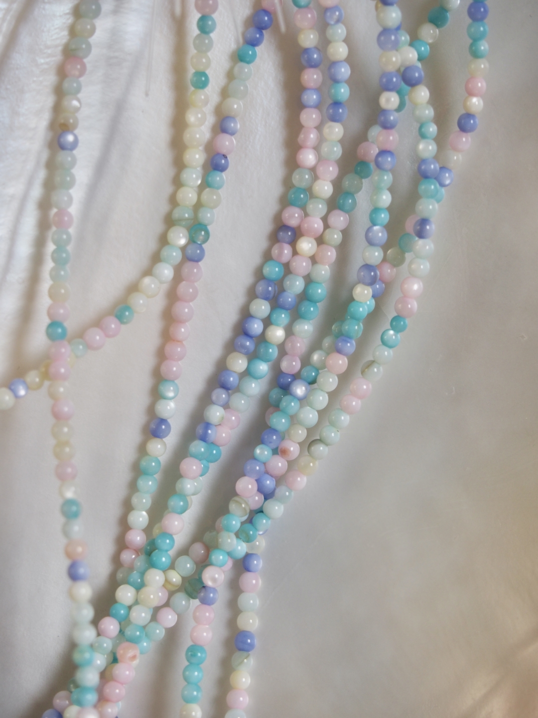 淡水真珠貝 -パステルカラー- 丸ビーズ【約2mm】＃232[メール便可] En:Freshwater pearl MOP - Shell Beads 貝殻