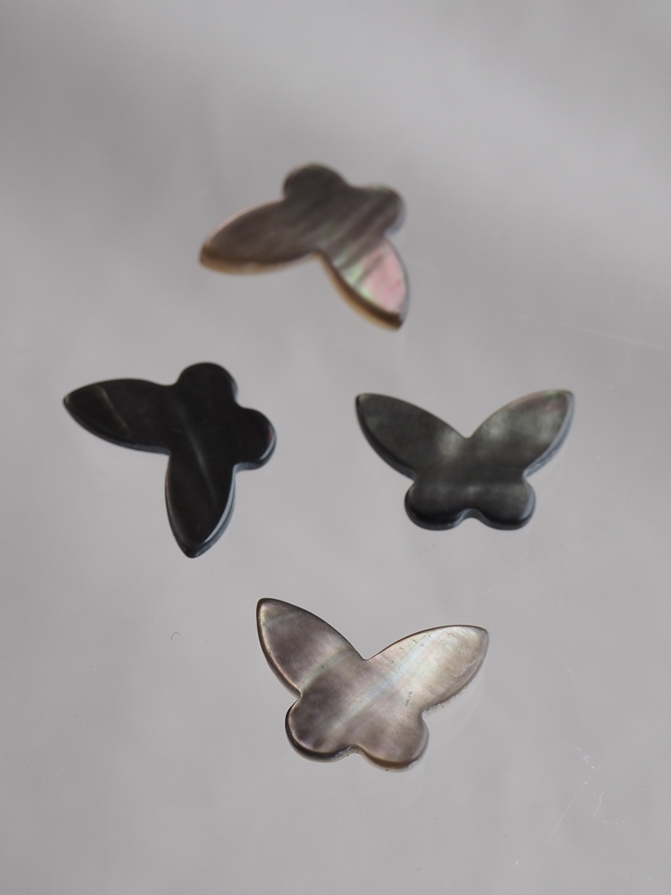 シェルカボション-バタフライ小(クロチョウガイ)【約9×14mm/1個】[メール便可]まとめ買い10%OFF #1019 En:Shell parts -Black MOP