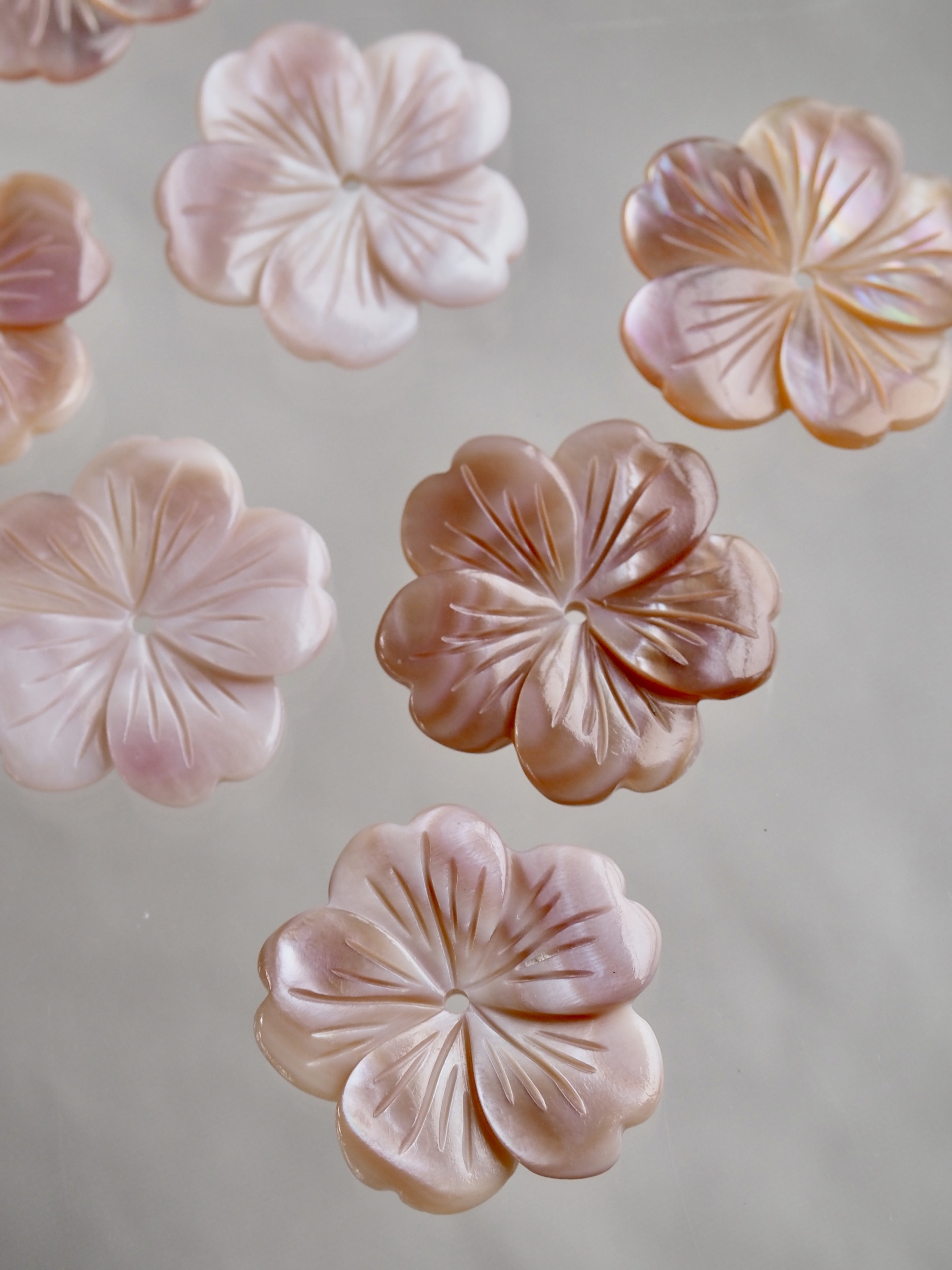 シェルビーズ-サクラ 20mm(淡水真珠貝ピンク)【約20mm/1個】[メール便可]まとめ買い10%OFF #1021 En:Shell Beads -Freshwater pearl MOP 貝殻