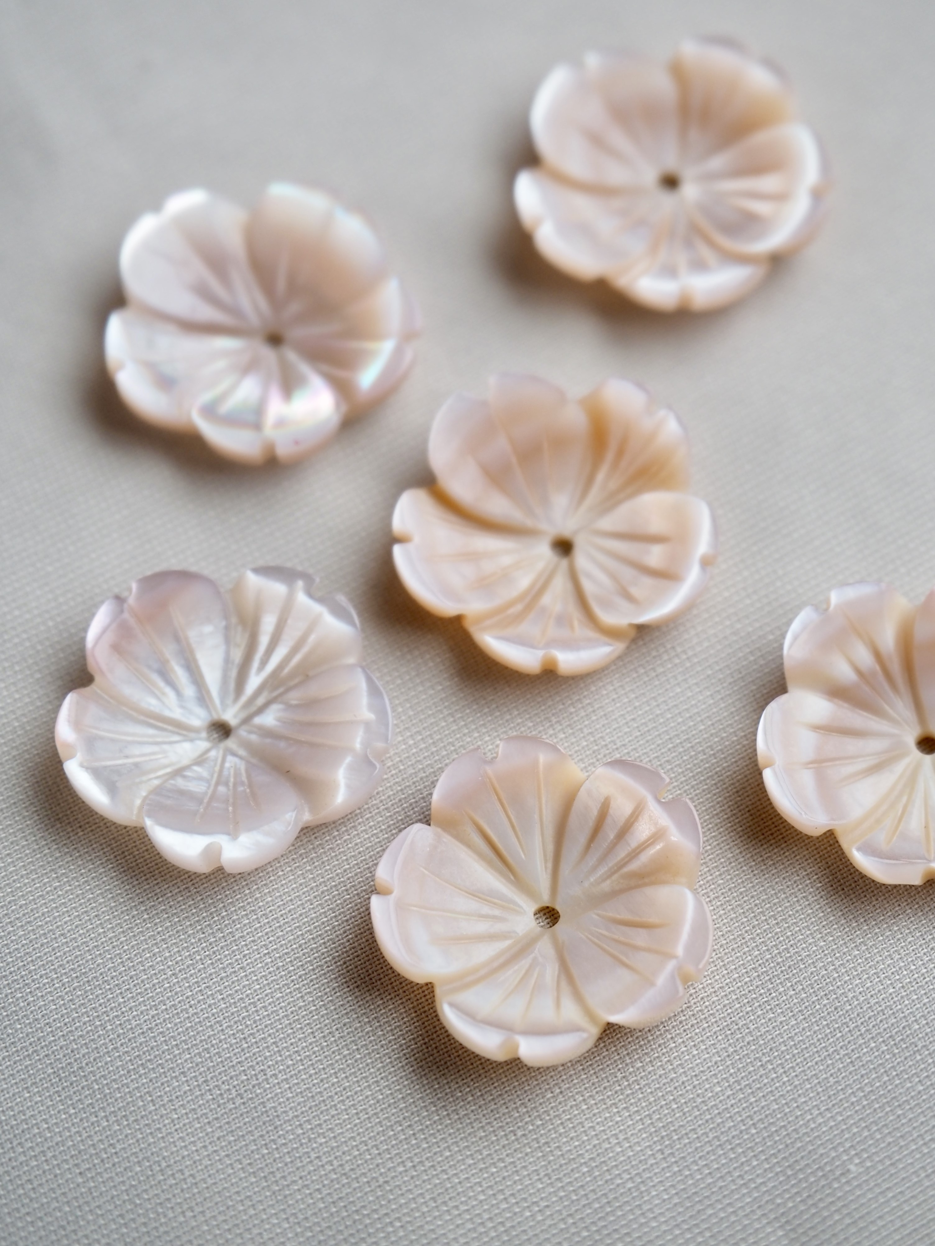 シェルビーズ-サクラ 15mm(淡水真珠貝ピンク)【約15mm/1個】[メール便可]まとめ買い10%OFF #1237 En:Shell Beads -Freshwater pearl MOP 貝殻