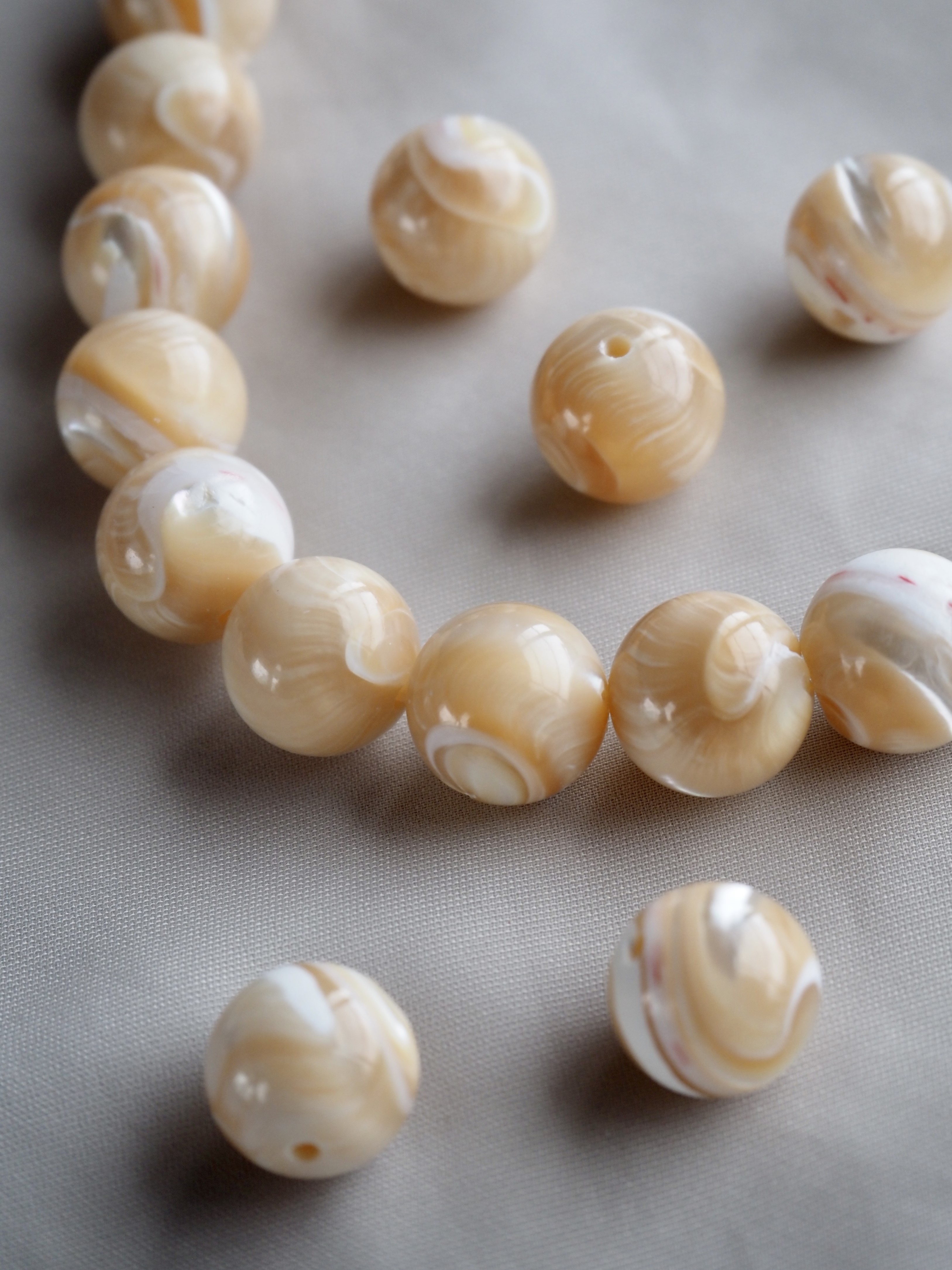 タカセガイ-丸ビーズ【約12mm/1個】[メール便可]まとめ買い10%OFF En:Shell Beads -Trocus 貝殻