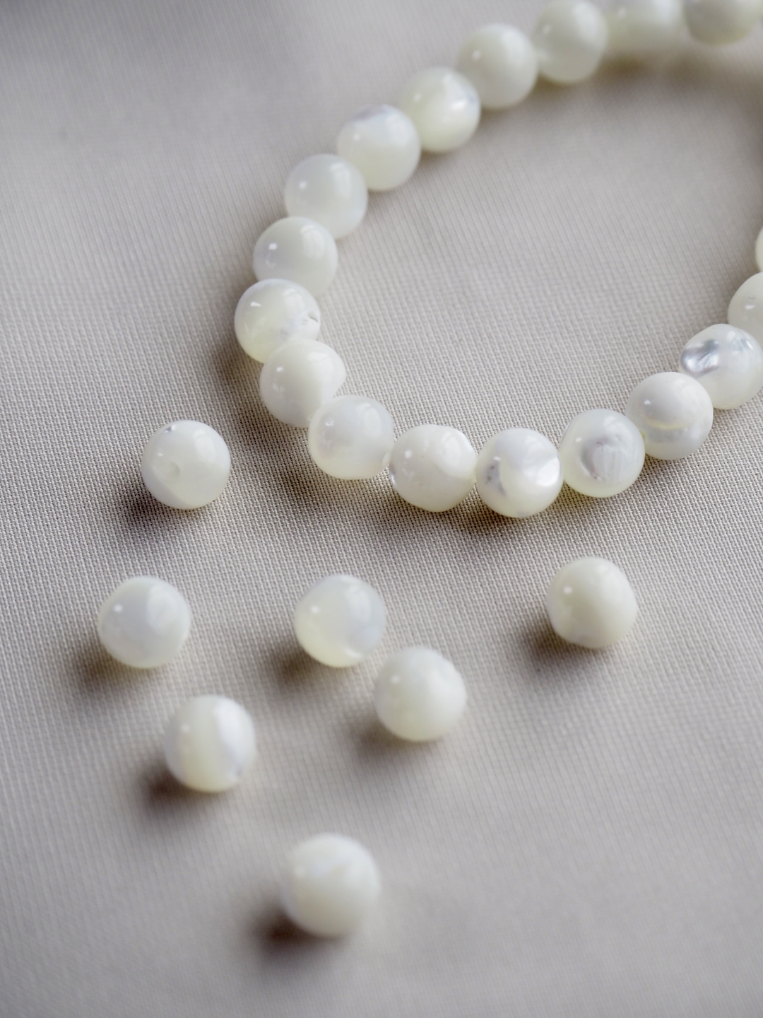 タカセガイ-丸ビーズ【約5mm(約10cm・約20個)】#1340[メール便可]まとめ買い10%OFF En:Shell Beads -Trocus 貝殻