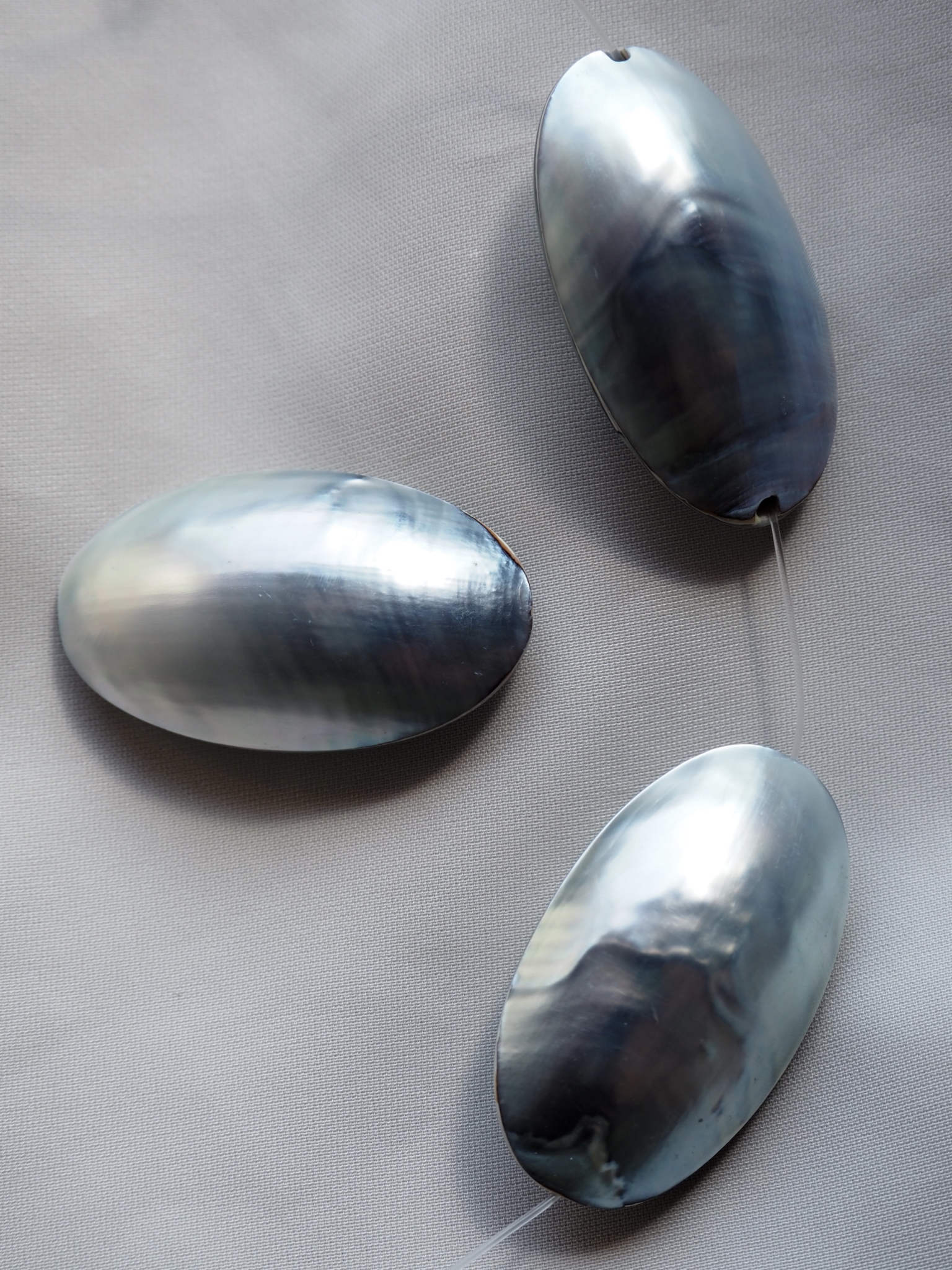 シェルビーズ- パールブルーシェル#105【約3.5cm/1個】[メール便可]まとめ買い10%OFF - Not for overseas sale - 貝殻