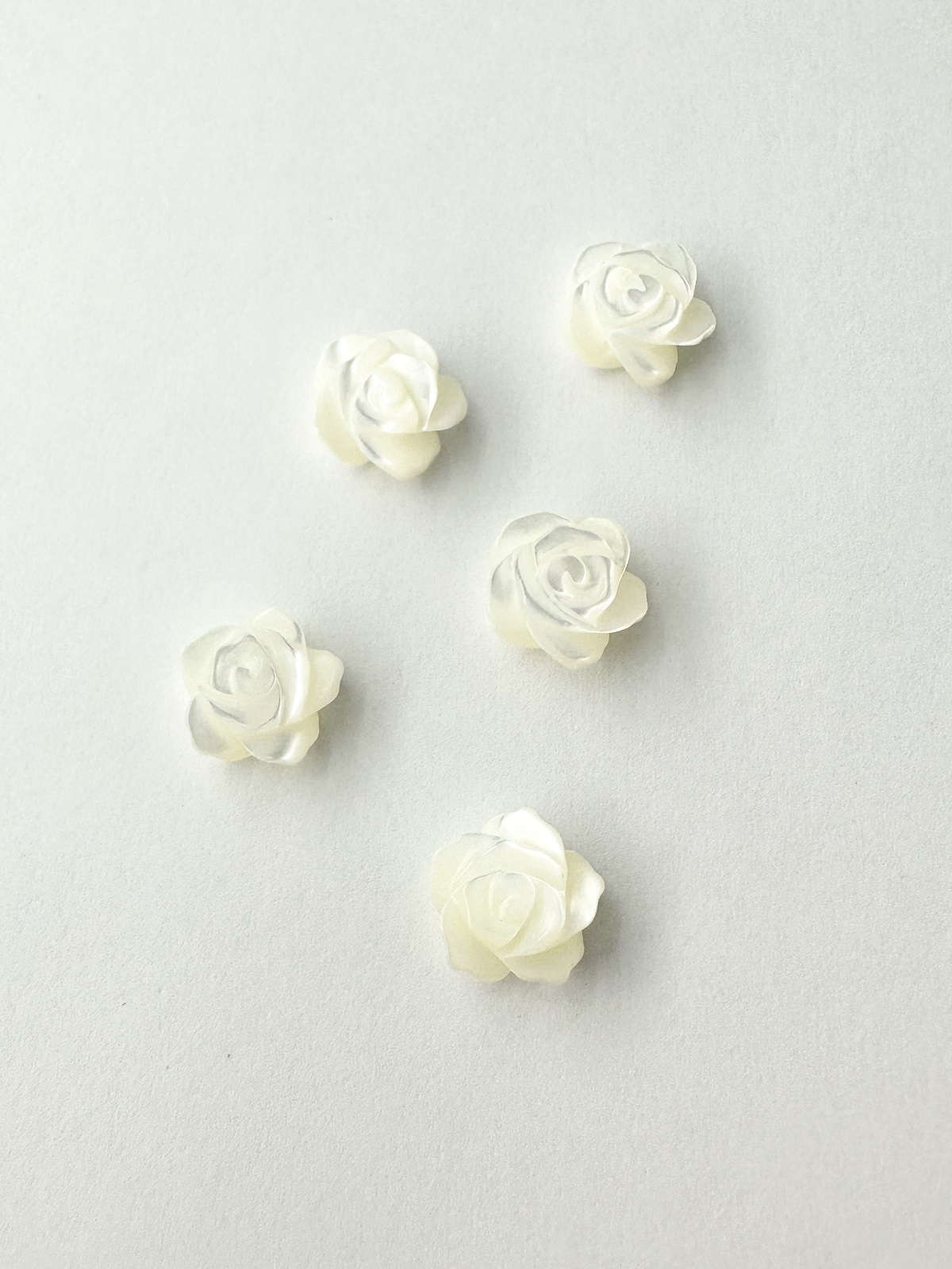 シェルビーズ-ローズ 小 縦穴(タカセガイ)【約8mm/1個】[メール便可]まとめ買い10%OFF #1044 貝殻