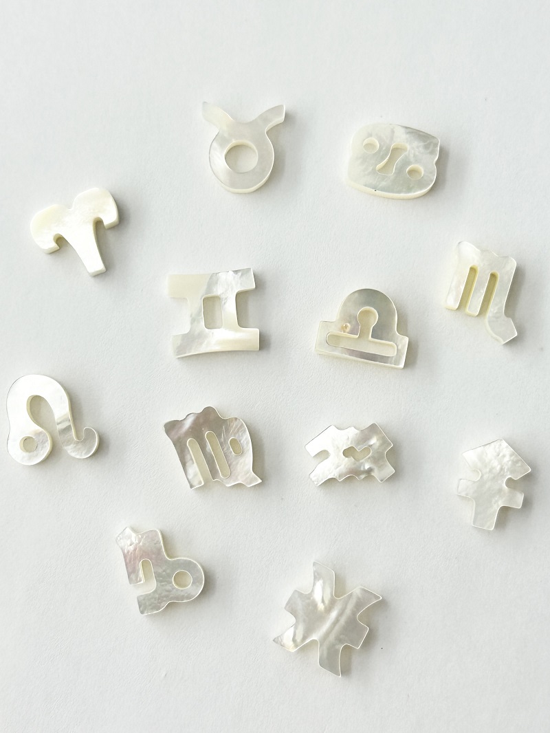 シェルビーズ - 星座(シロチョウガイ)【10mm前後/1個】[メール便可]  En:Shell Beads -White MOP 貝殻