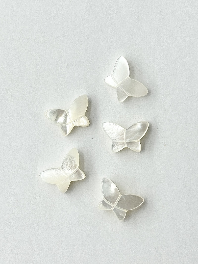 シェルビーズ-バタフライ 縦穴(シロチョウガイ)【約8×12mm/1個】[メール便可]まとめ買い10%OFF #2094 En:Shell Beads -White MOP 貝殻