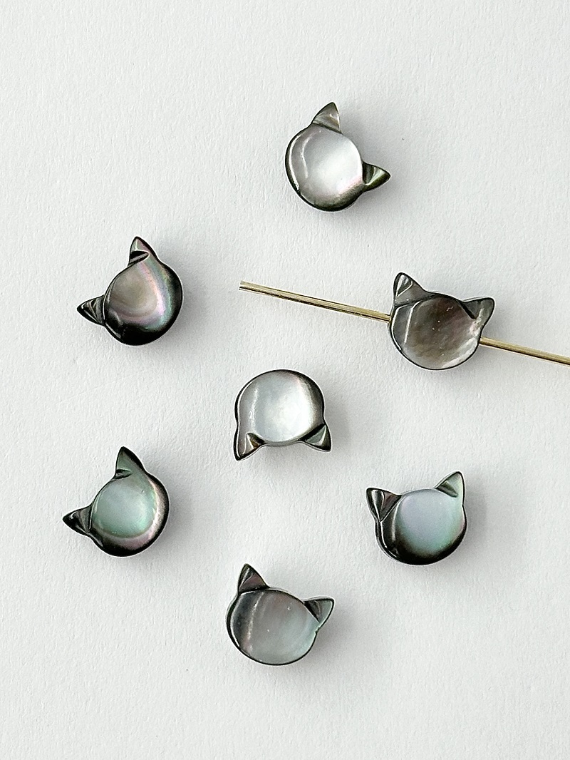 シェルビーズ - 横穴クロネコ キティ(クロチョウガイ)【約7×6mm/1個】[メール便可]まとめ買い 10%OFF#2105 En:Shell Beads -Black MOP-