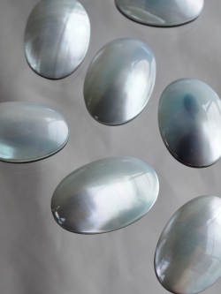 シェルカボション-パールシェル【約18×25mm】1個 [メール便可]まとめ買い10%OFF #1246