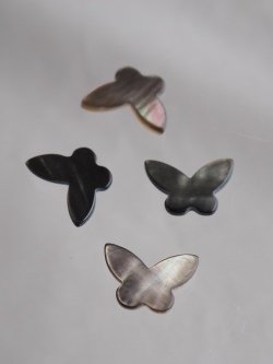 シェルカボション-バタフライ小(クロチョウガイ)【約9×14mm/1個】[メール便可]まとめ買い10%OFF #1019 En:Shell parts -Black MOP