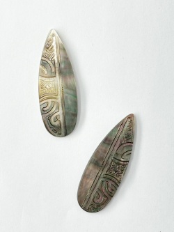 シェルパーツ-ティアドロップ(クロチョウガイ)【約16×45mm】1個 [メール便可]まとめ買い10%OFF #2129 En:Shell parts -Black MOP 貝殻