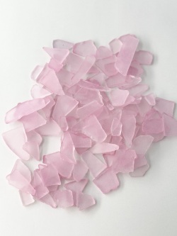 ビーチグラス(人工)単色売り-ピンク-《小さめサイズ》【約250ｇ】　[メール便可-3袋まで] En: Beach Glass - pink (250g)