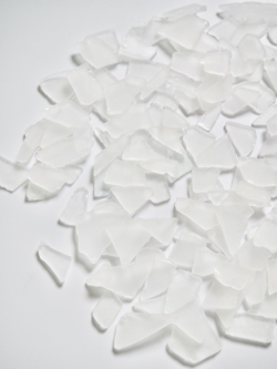 ビーチグラス(人工)単色売り-ホワイト-【約250ｇ】　[メール便可-3袋まで]  En: Beach Glass - wthite (250g)