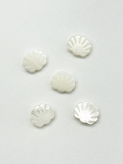 シェルビーズ - ホタテ(シロチョウガイ)【約11×12mm/1個】[メール便可]まとめ買い10%OFF #2187 En:Shell Beads -White MOP- 貝殻