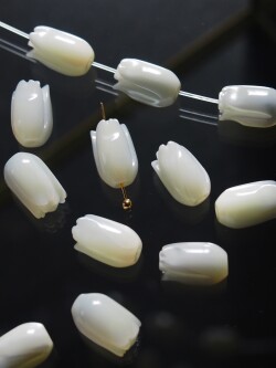 シェルビーズ - チューリップ(タカセガイ)【約11mm/1個】[メール便可]まとめ買い10%OFF #221 En:Trocus - Shell Beads -tulip 貝殻