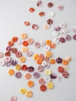 ヒオウギガイ スパンコール【6mm/約70枚・約10cm】#1368[メール便可]まとめ買い10%OFF  En:Pecten Nobilis sequins 貝殻