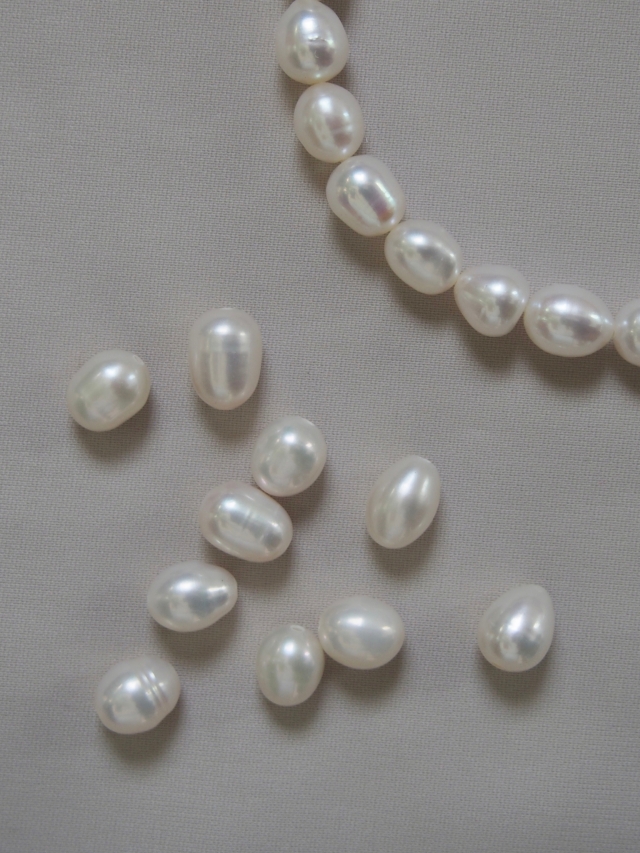 淡水パール -ポテト大-両穴（通し穴）【約5.0×7.0mm】#502[メール便可]