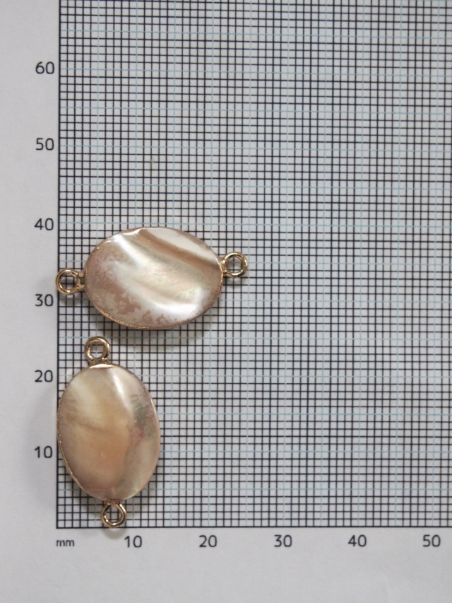 仏像真珠／淡水パール母貝 no.109 つなぎシェルパーツ -淡水真珠貝【約25×13mm/1個】[メール便可