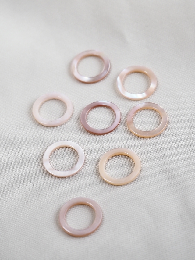 シェルフープ-サークル(淡水真珠貝ピンク)【約9mm/1個】[メール便可