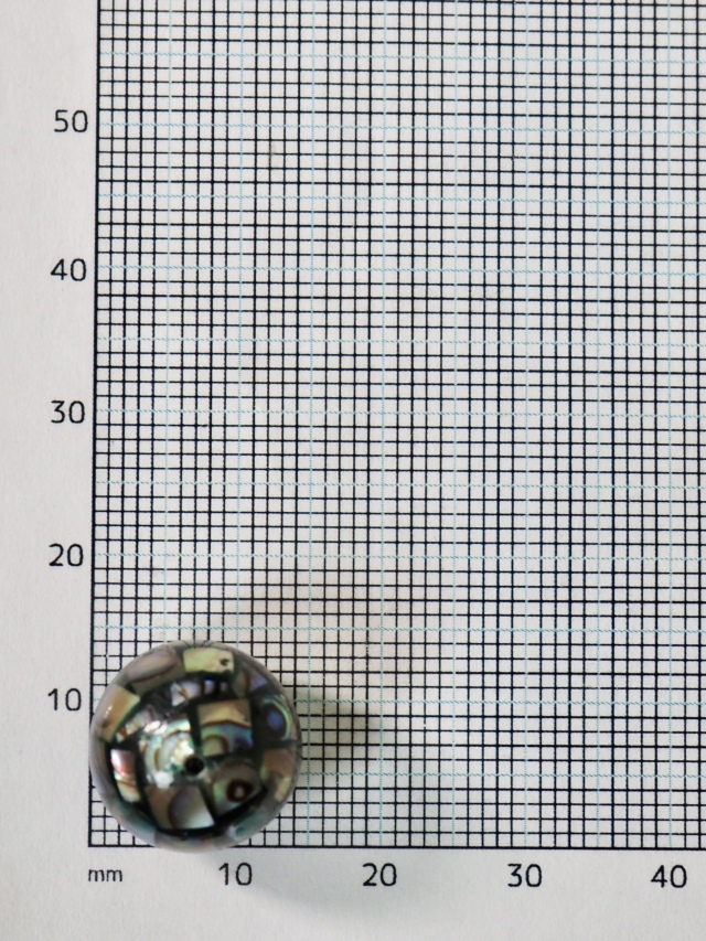 シェルビーズ -螺鈿ボール(パウアアバロン-ヘリトリアワビ)【約14mm/1