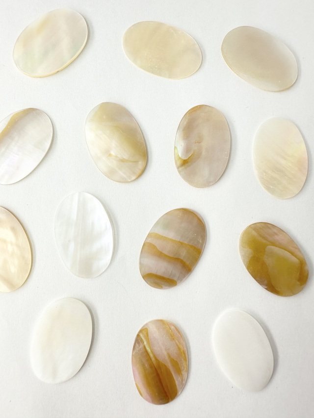 本真珠穴なし丸玉6ｍｍ新品未使用美品一粒 無穴真珠の通販 | iichi 日々の暮らしを心地よくする