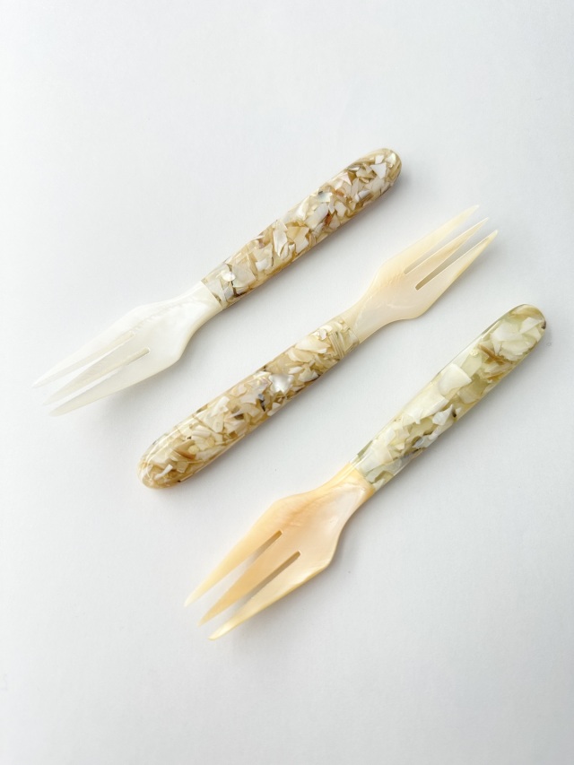 sold france 球とネオゴシックと縦長のスプーンとフォーク シェルフォーク #3028【12cm前後】 En:Shell fork (size