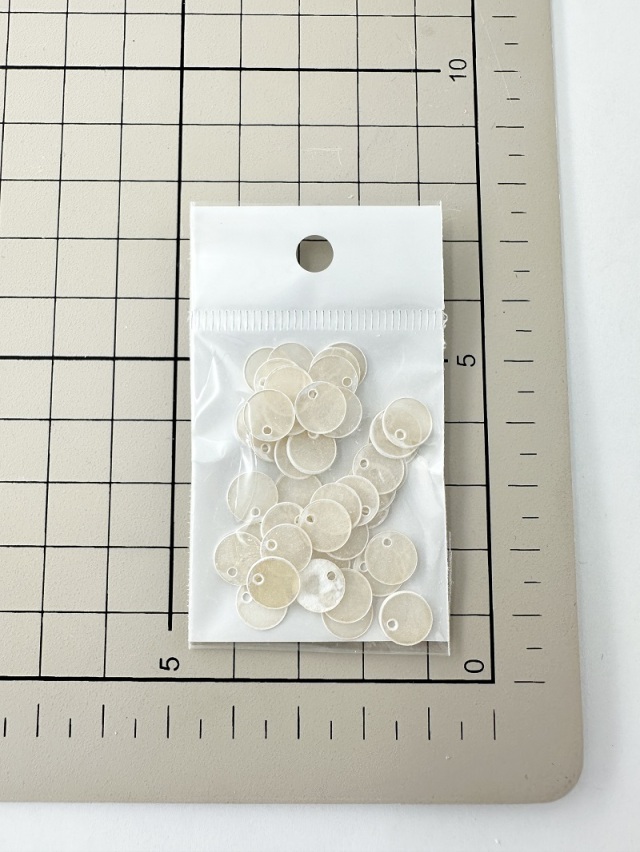 シェルプレートビーズ - ラウンド(カピス)【約8mm/40枚】[メール便可