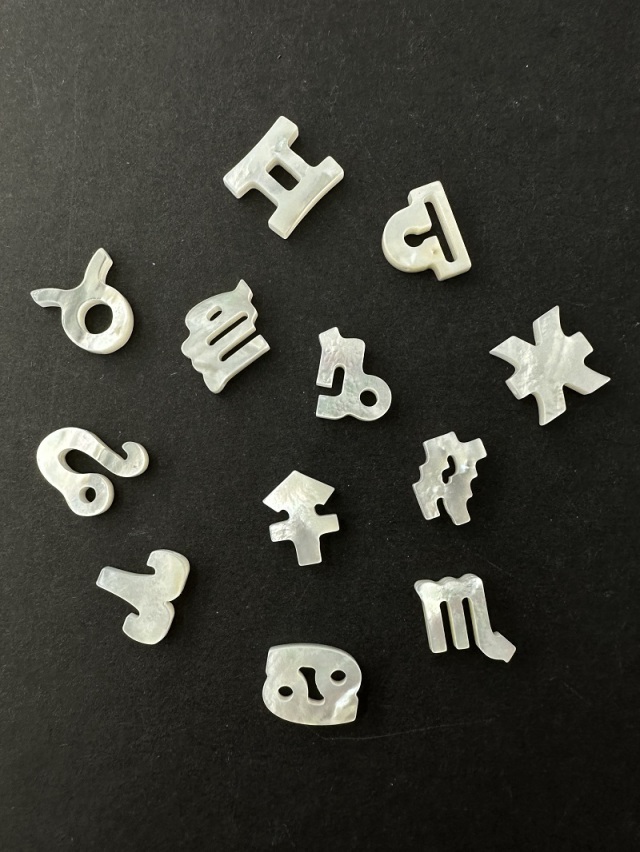 シェルビーズ - 星座(シロチョウガイ)【10mm前後/1個】[メール便可] En