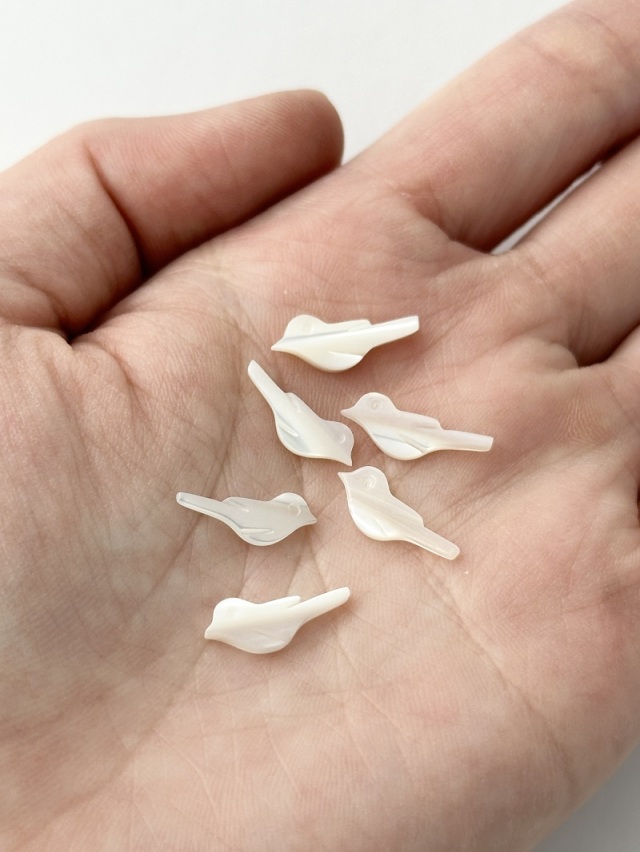 シェルビーズ - ことり 穴無(タカセガイ)【約6×14mm/1個】[メール便可