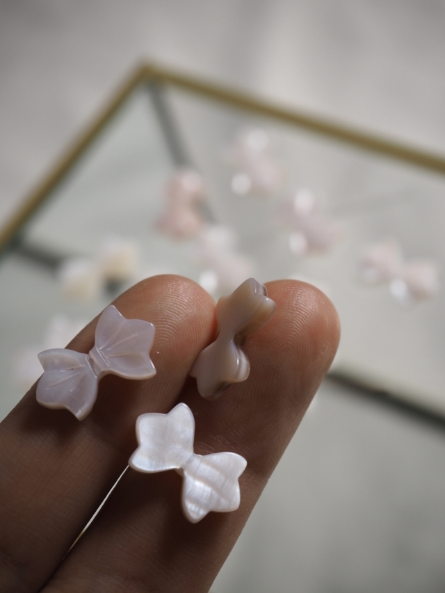jenny bird ピアス ドロップ シェル 淡水パール 貝殻 シェルビーズ -螺鈿ボール(淡水真珠貝)【約14mm/1個】[メール便