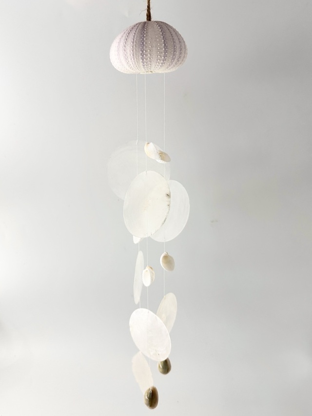 貝殻製　アンティーク　風鈴 ウニ殻と貝殻の風鈴【約45×7cm/1個】 En: chime-urchin＆shell