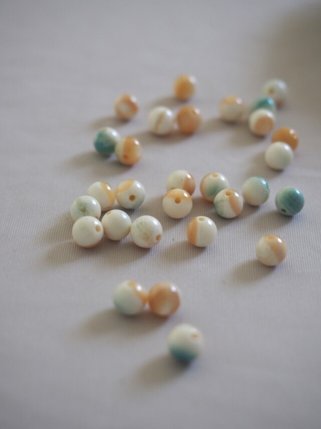 夜光貝ビーズ【約5mm】[メール便可] #121 En:Shell Beads -green turbo